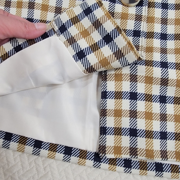 NEW H&M Plaid Button-Front Skirt Size 6 - Picture 3 of 13